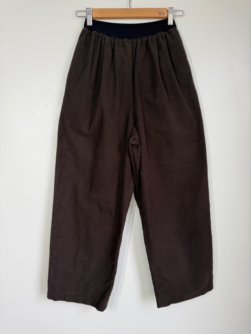 HACHE Corduroy Wide Leg Cropped Pants – Size 40 (Fits like size S)